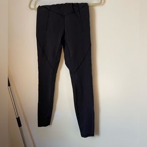 Lululemon black leggings with pockets, size 6, only worn twice